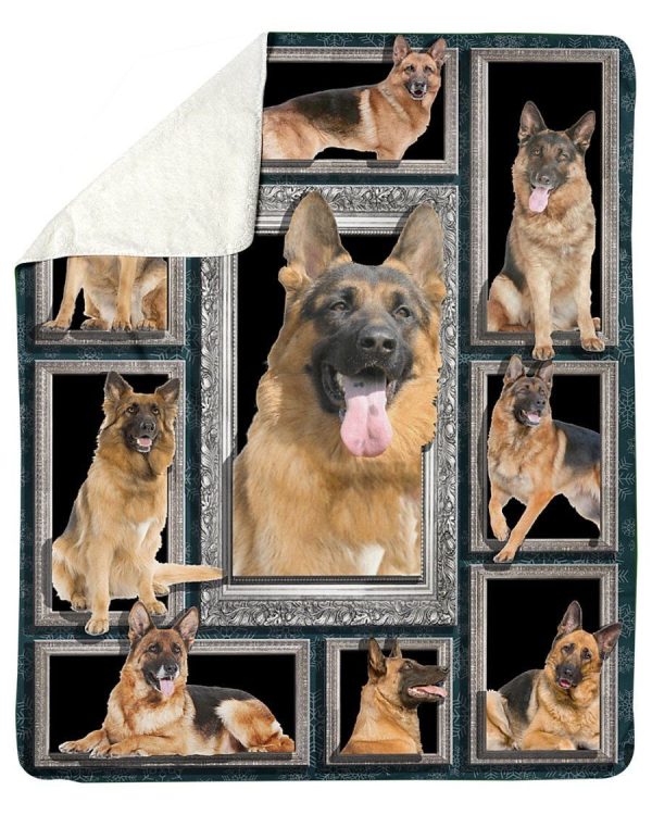 Cute German Shepherd Gift For Dog Lovers Fleece Blanket - Image 2