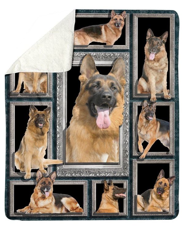 Cute German Shepherd Gift For Dog Lovers Fleece Blanket - Image 5